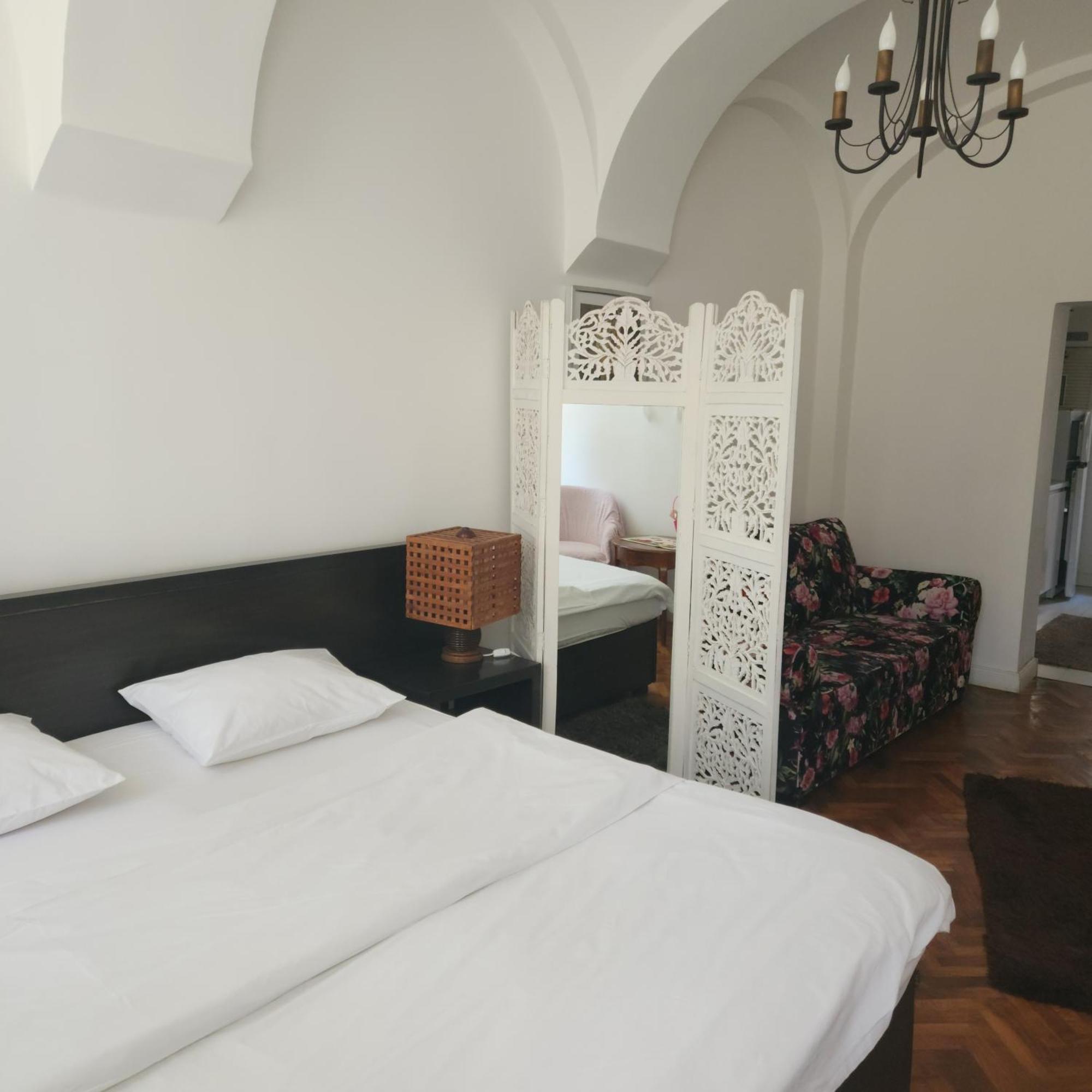 Christa Central 1 Sibiu Exterior foto